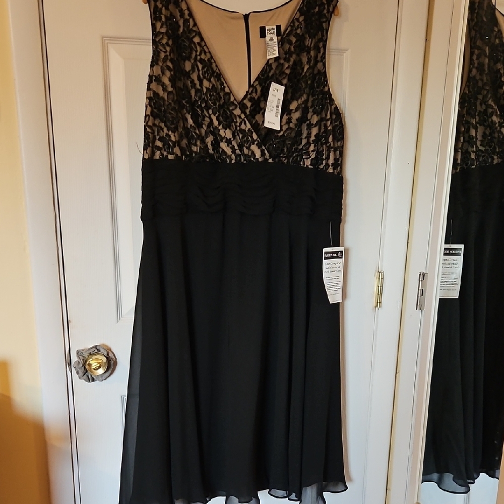 New Chic Black Lace Midi Dress